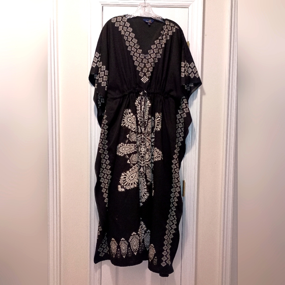 Rivera Sun Black white Draw String kaftan One Size